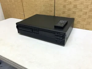 神奈川県 横浜市 港北区にて ナカミチ CD Player4 CDプレーヤー リモコン付 を出張買取しました