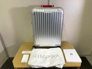 スーツケース リモワ 未使用品の買取価格