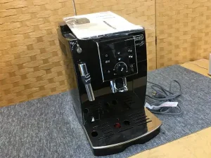 デロンギ　マグニフィカ　全自動エスプレッソマシンコーヒーメーカー  ECAM23120の買取価格